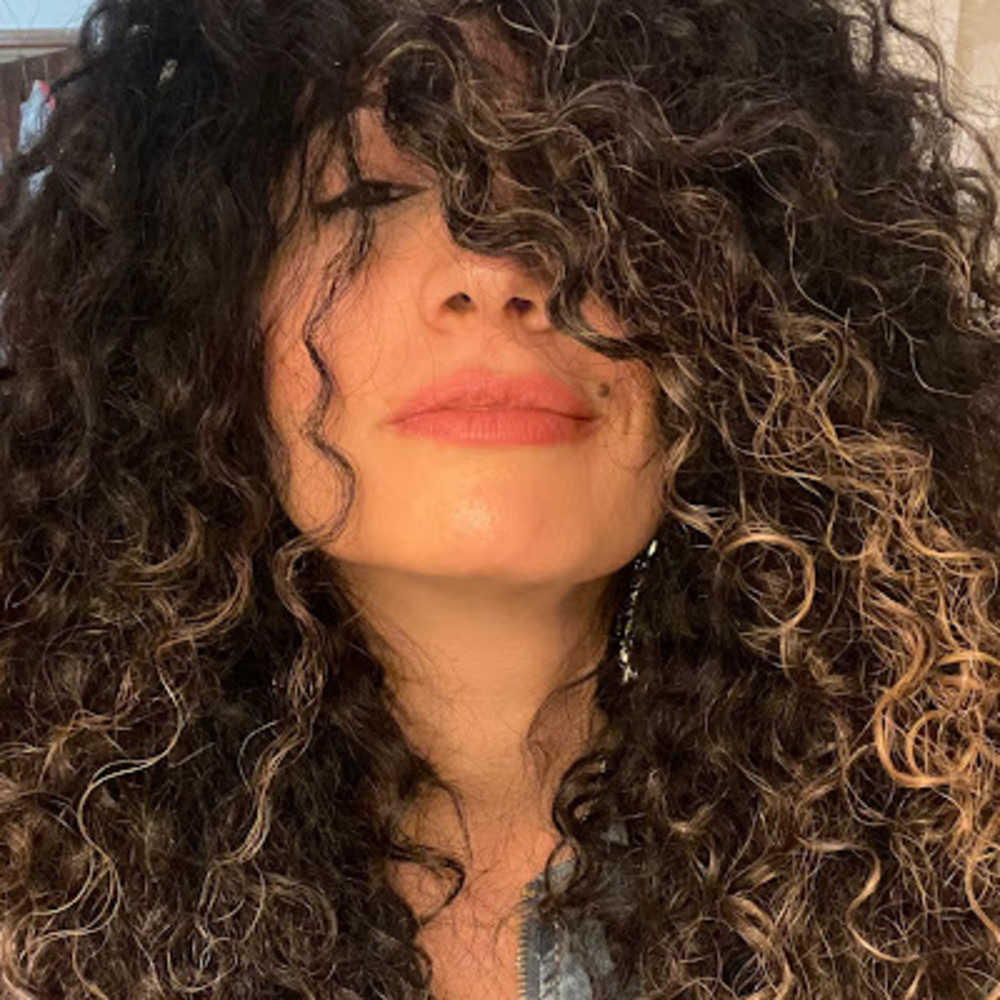 Meet your Posher, Wafa